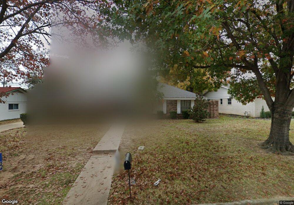 329 W Pleasantview Dr, Hurst, TX 76054 - photo 1