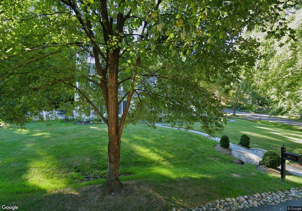 10333 Windsor View Dr, Potomac, MD 20854 - photo 1