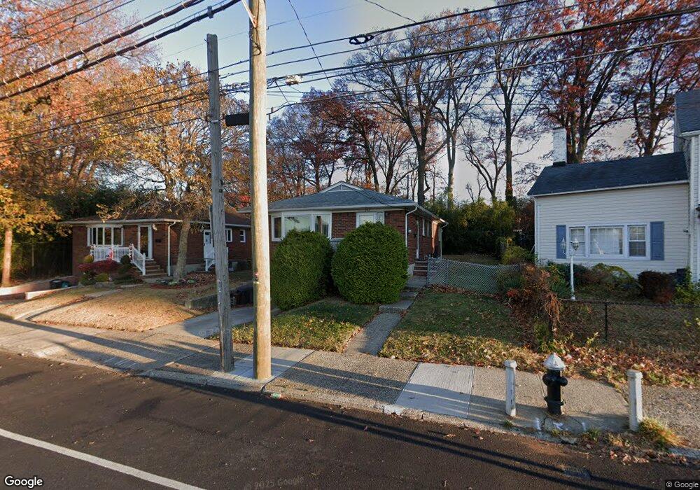 743 Clove Rd, Staten Island, NY 10310 - photo 1