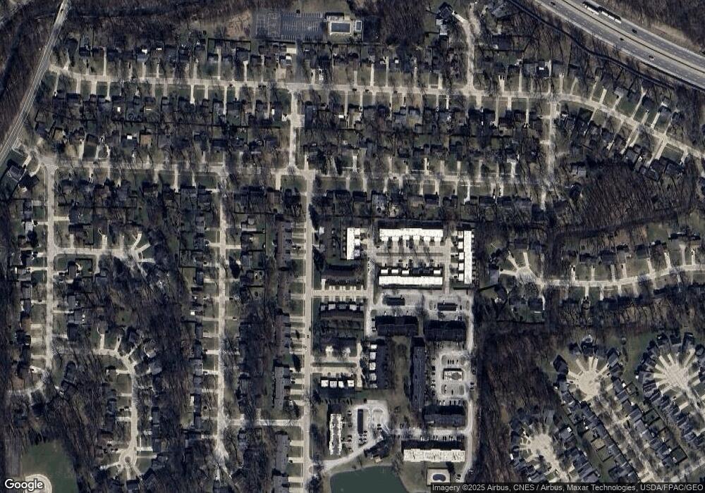 9292 Willow Ln unit 9292, Olmsted Falls, OH 44138 - photo 1