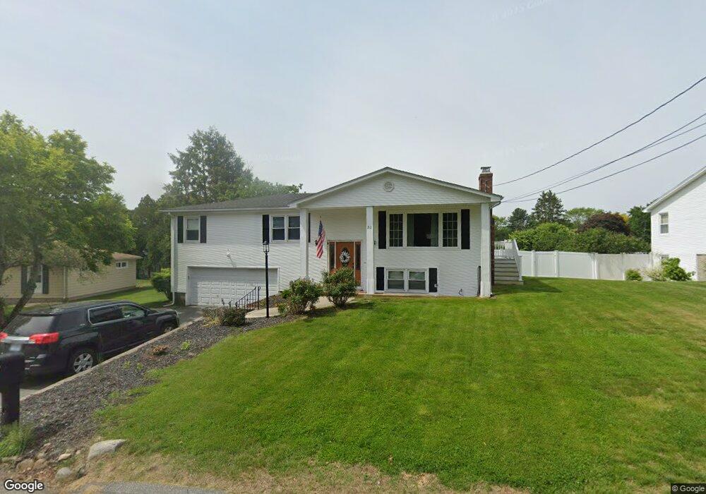 20 Oakhurst Dr, Greenville, RI 02828 - photo 1