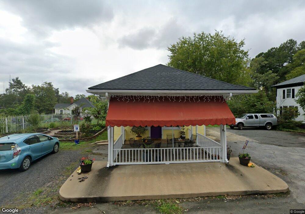 402 W Main St, Louisa, VA 23093 - photo 1