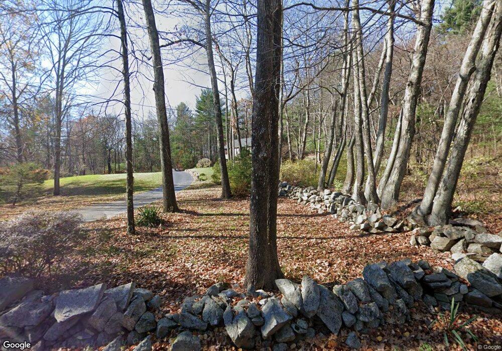 76 Tracy Rd, Dudley, MA 01571 - photo 1