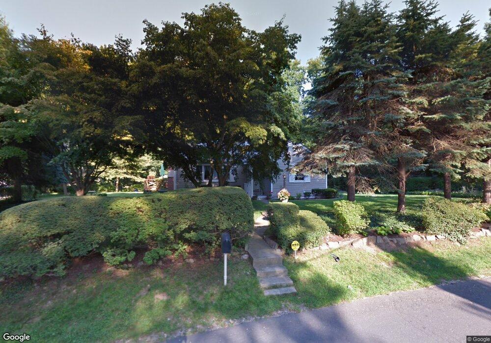 1 Timberline Rd, Norwalk, CT 06854 - photo 1