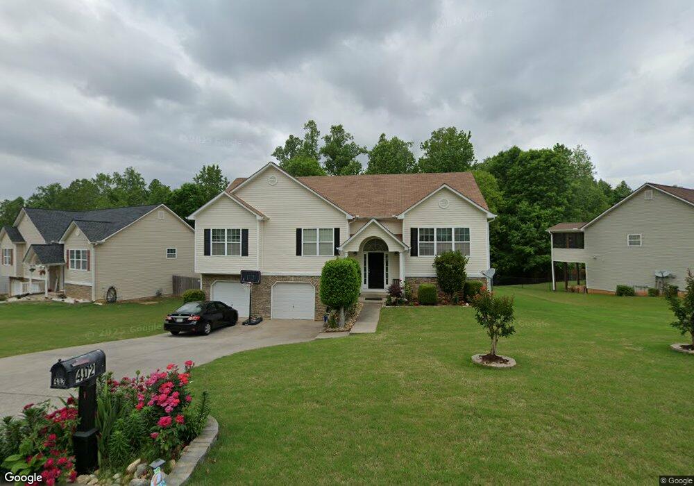 402 Clarion Dr, Carrollton, GA 30116 - photo 1