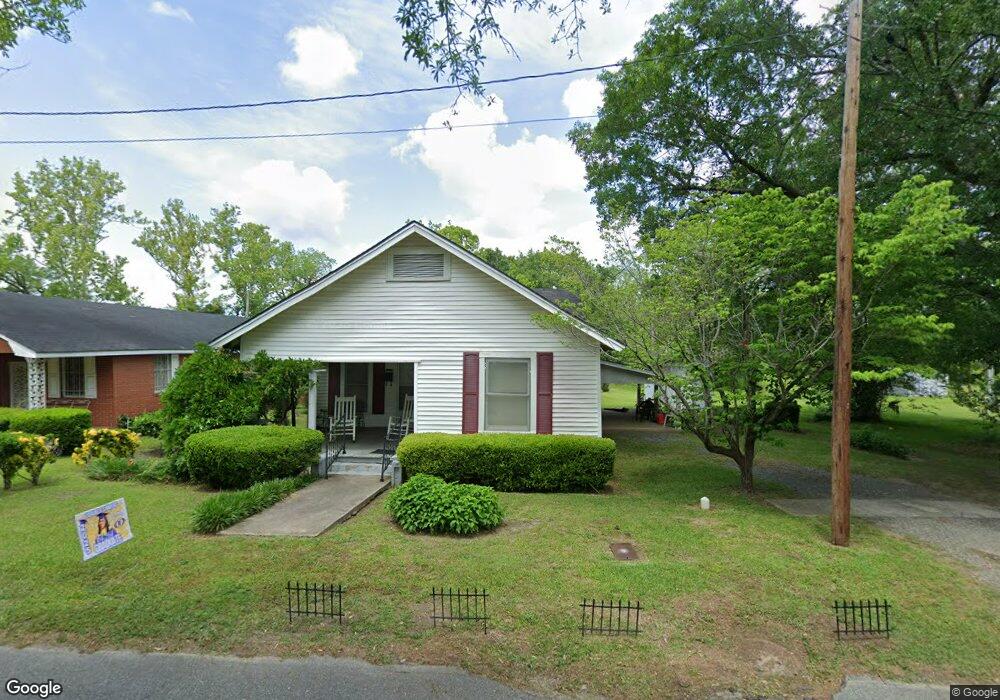 504 E Cypress St, Fitzgerald, GA 31750 - photo 1