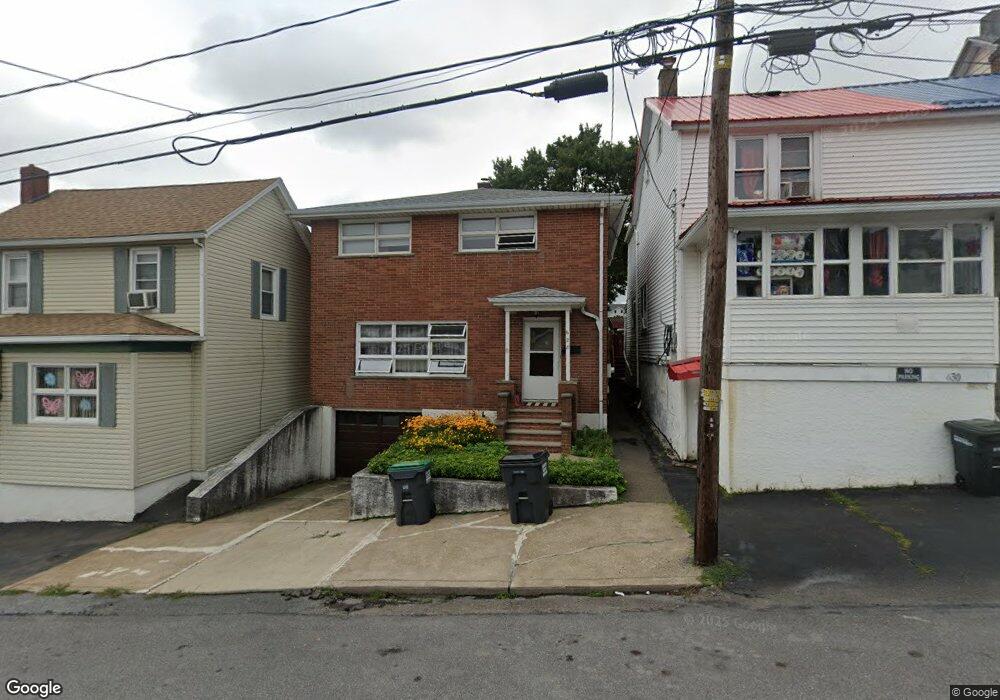 628 Hayes St, Hazleton, PA 18201 - photo 1