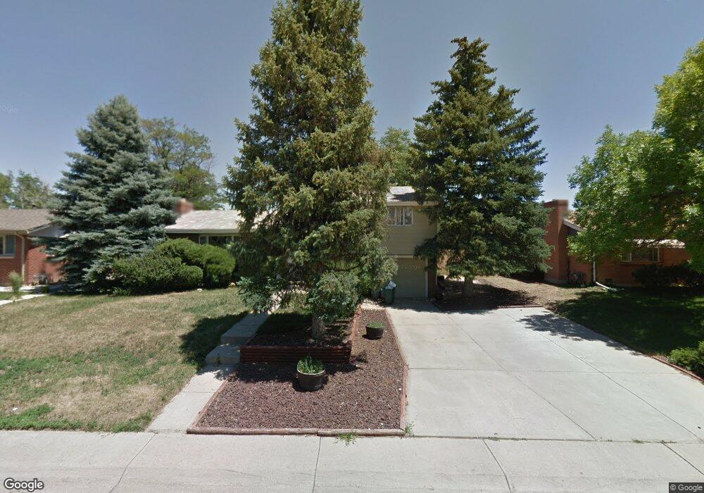 686 Elkhart St, Aurora, CO 80011 - photo 1