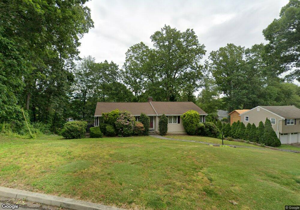 176 Ferncliff Rd, Fairfield, CT 06825 - photo 1