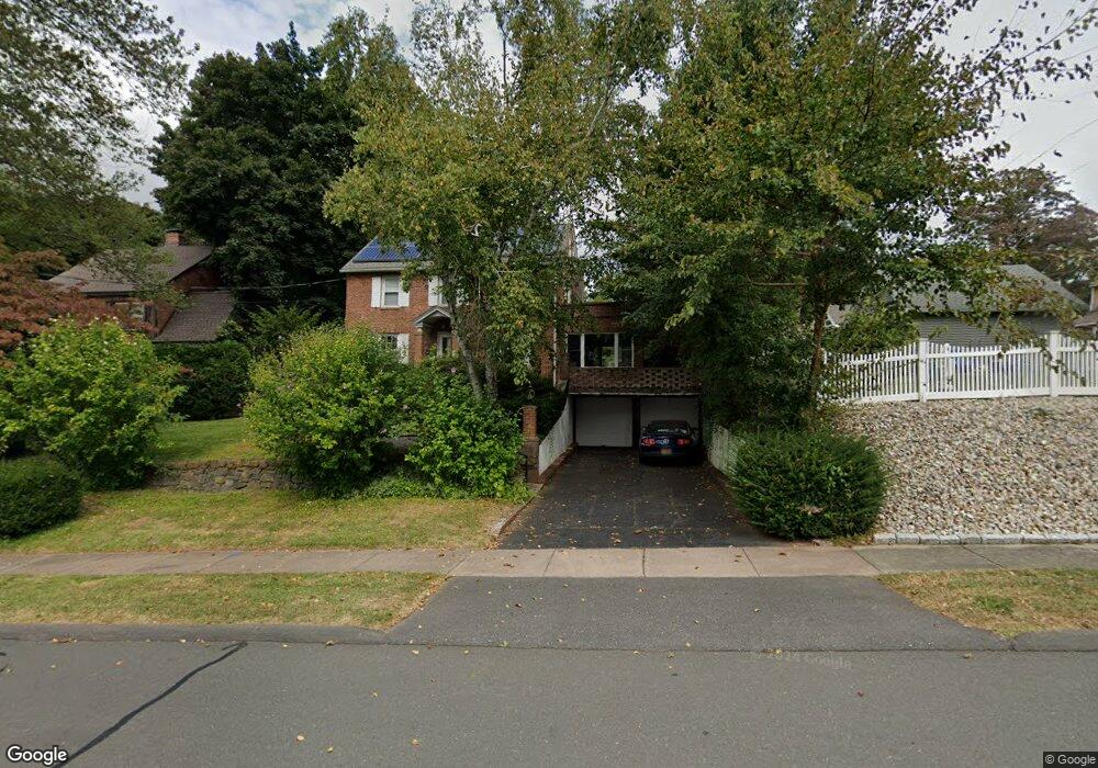 16 W Point Terrace, West Hartford, CT 06107 - photo 1