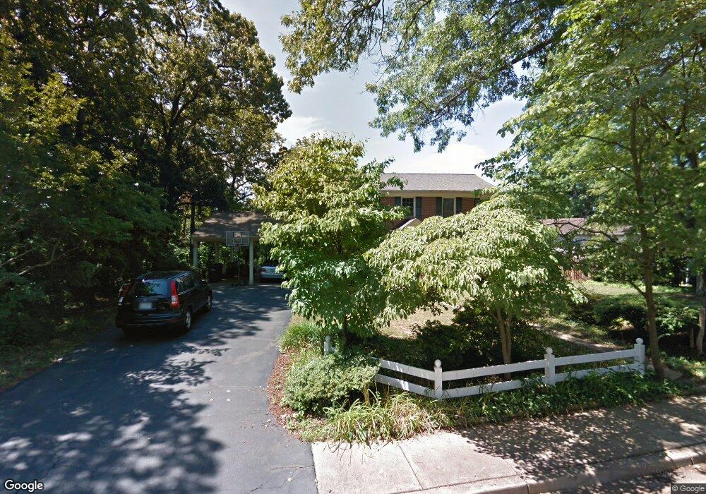 2329 N Oak St, Falls Church, VA 22046 - photo 1