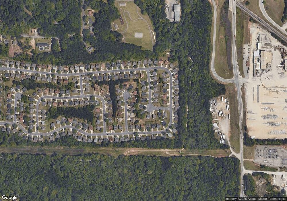 908 Moonlit Crescent unit 5, Stockbridge, GA 30281 - photo 1