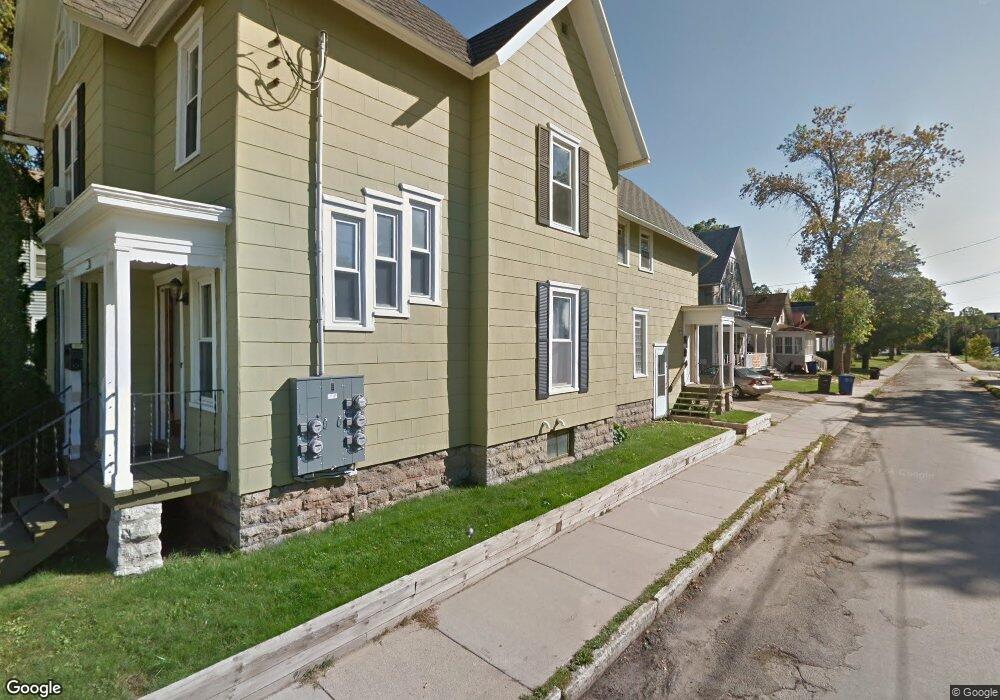 723 Scott Ave, Oshkosh, WI 54901 - photo 1