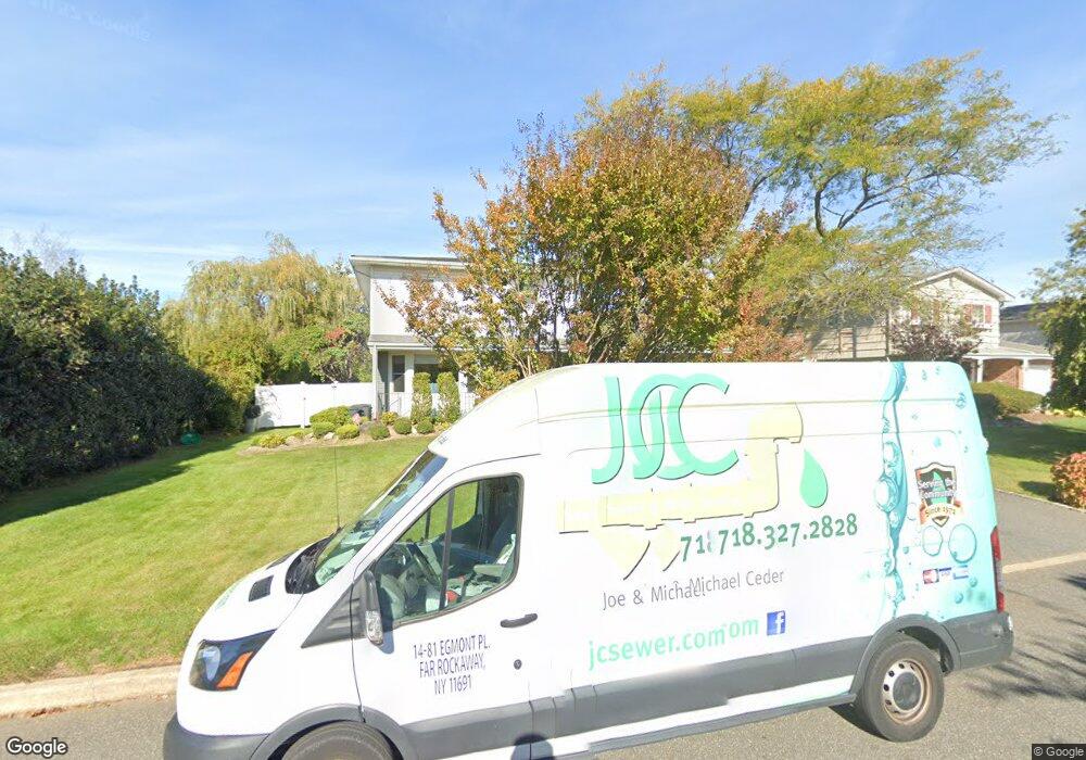 200 Juniper Cir S, Lawrence, NY 11559 - photo 1