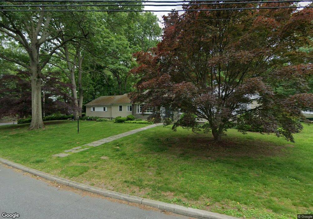 85 Ferncliff Rd, Fairfield, CT 06825 - photo 1