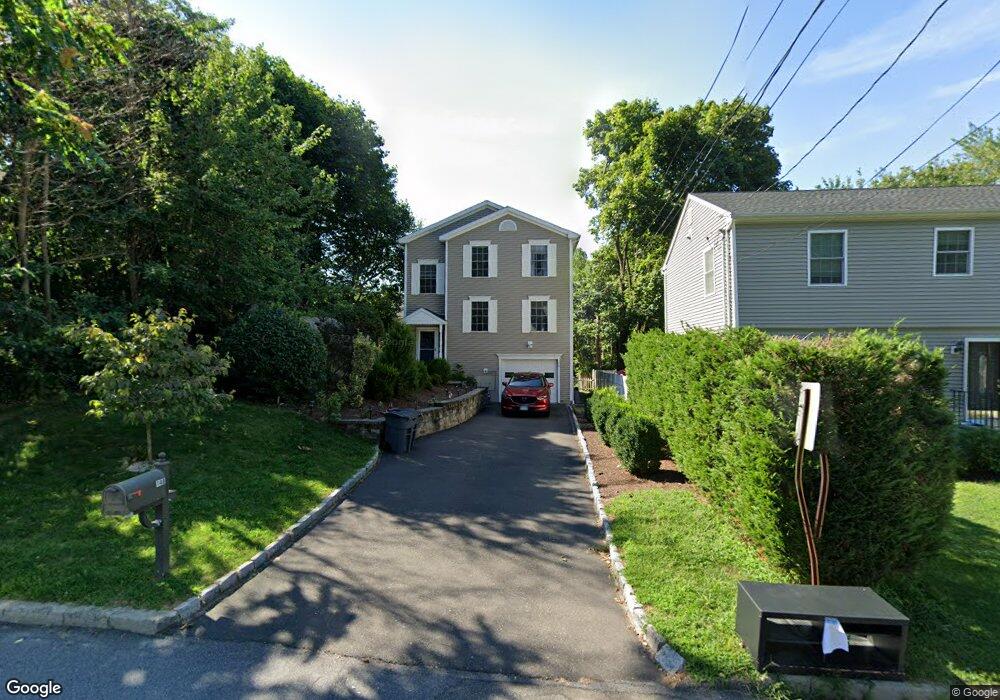 148 Berkley Rd, Fairfield, CT 06825 - photo 1