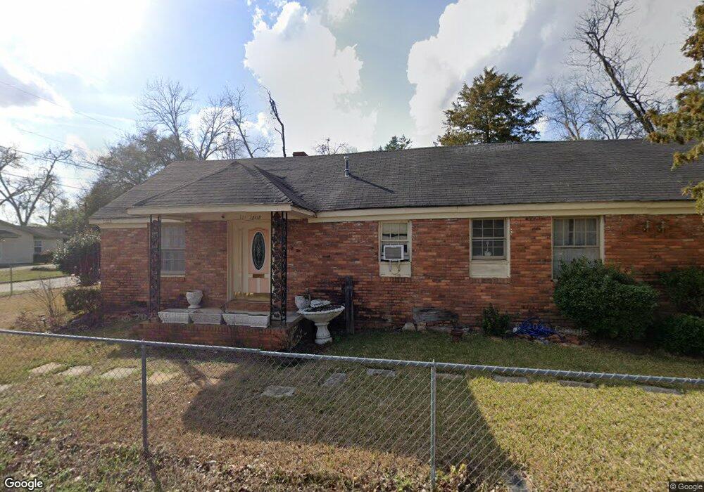 1202 First Montgomery St, Americus, GA 31719 - photo 1