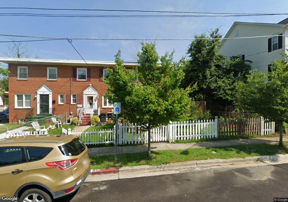 712 Maury Ave, Oxon Hill, MD 20745 - photo 1