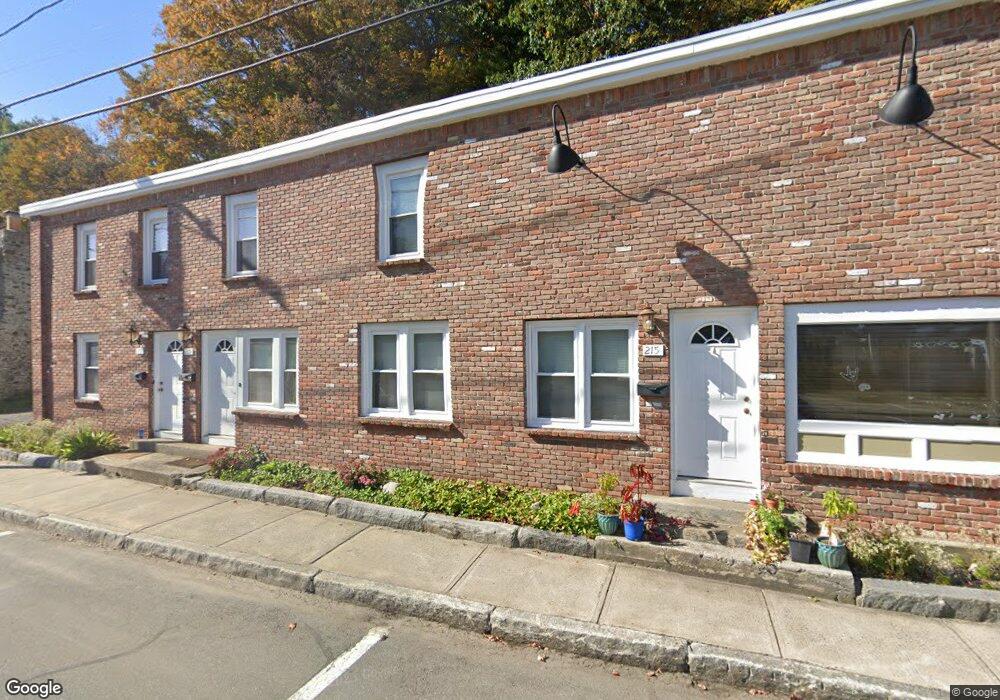 215 Main St, Monson, MA 01057 - photo 1