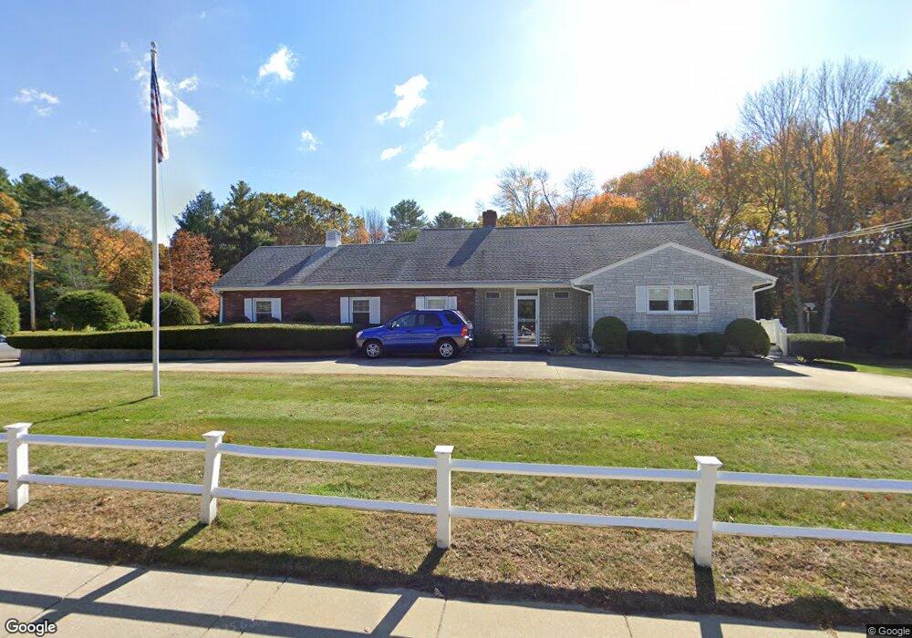 688 Washington St, Franklin, MA 02038 - photo 1