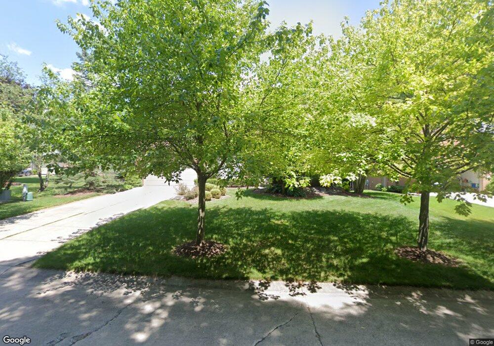 5220 Winton Ct, West Bloomfield, MI 48324 - photo 1