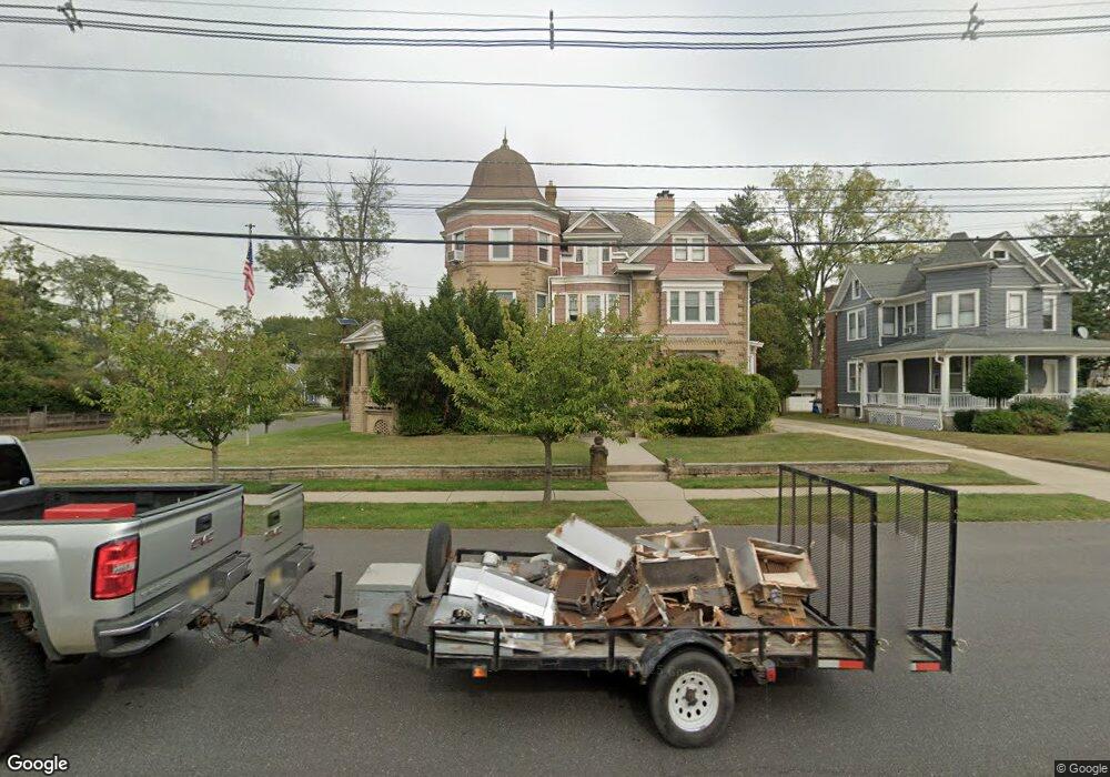 520 N Washington Ave, Dunellen, NJ 08812 - photo 1