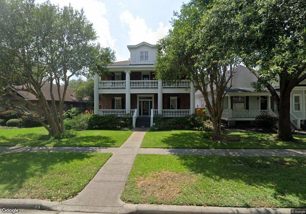 1627 Cortlandt St, Houston, TX 77008 - photo 1