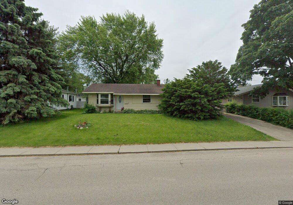 203 Amarillo Dr, Carpentersville, IL 60110 - photo 1