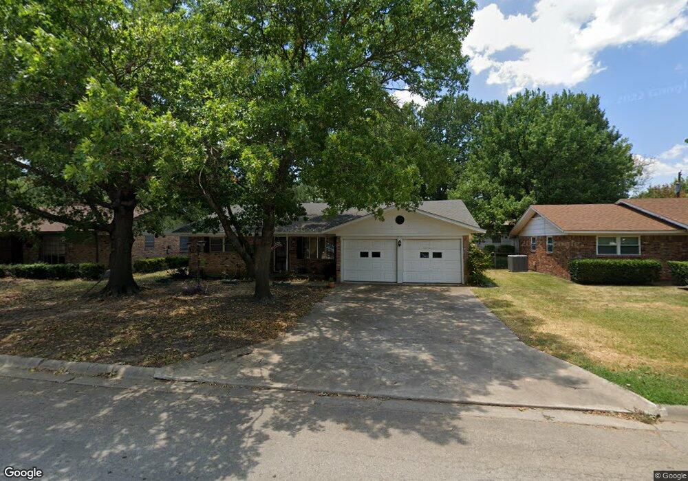 1103 Rosedale Dr, Gainesville, TX 76240 - photo 1