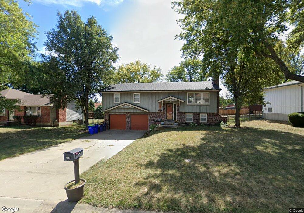 13407 W 61st Terrace, Shawnee, KS 66216 - photo 1