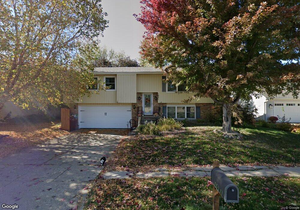 1031 E 17th St N, Newton, IA 50208 - photo 1