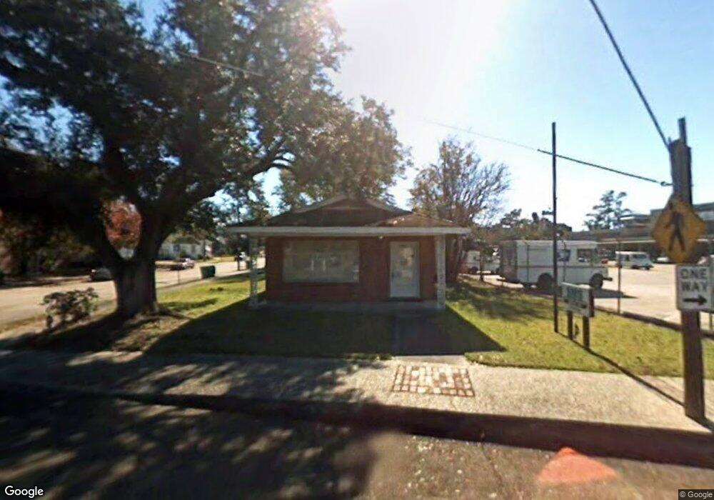 628 Pujo St, Lake Charles, LA 70601 - photo 1