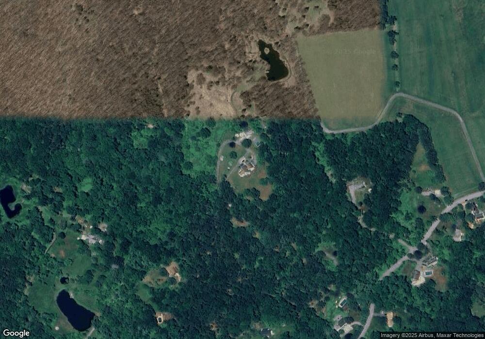 7 Quaker Ridge Rd, Sherman, CT 06784 - photo 1