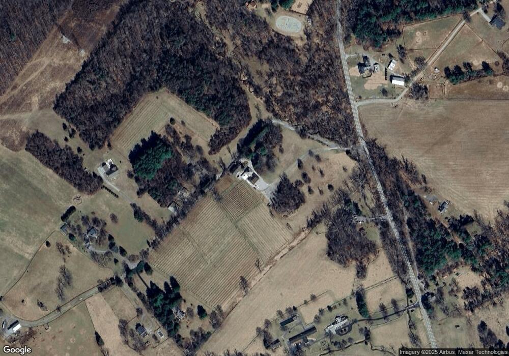 15722 Falls Rd, Sparks Glencoe, MD 21152 - photo 1