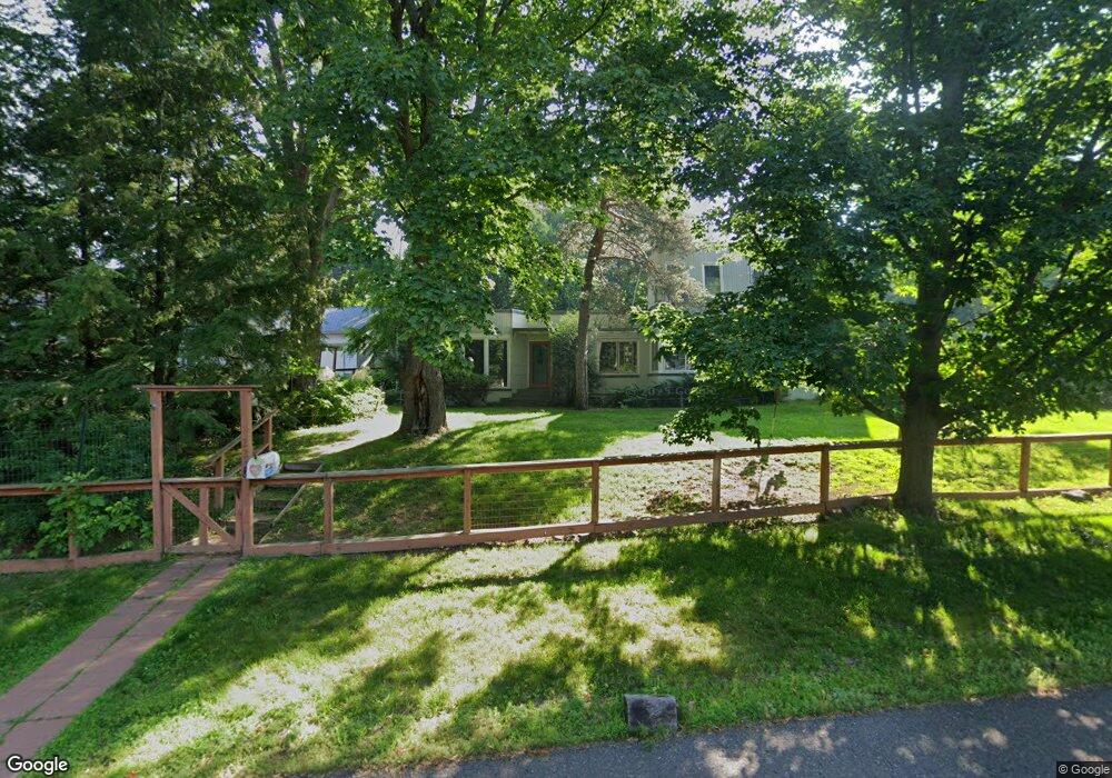 2238 Roslyn Ave, Duluth, MN 55803 - photo 1