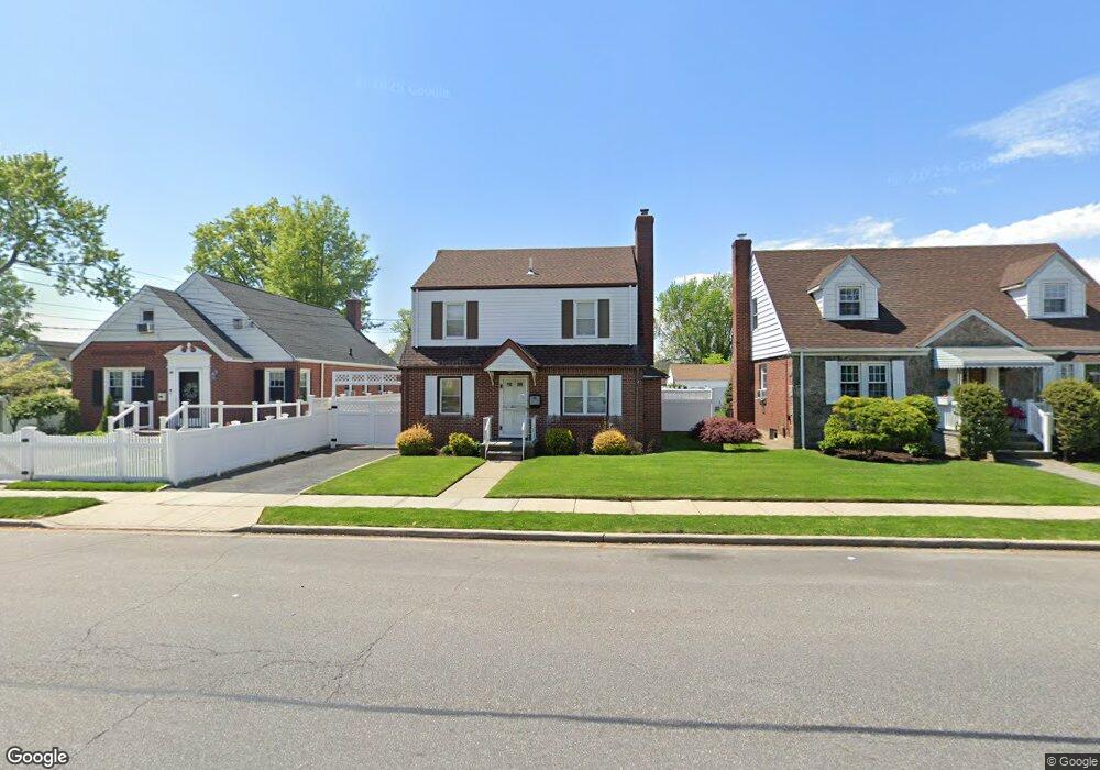 44 Scherer Blvd, Franklin Square, NY 11010 - photo 1