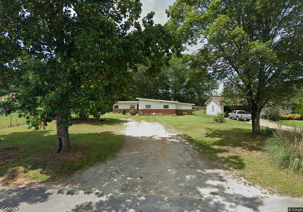 409 Hickory Dr, Elberton, GA 30635 - photo 1