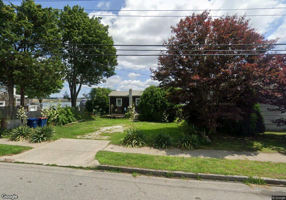 1542 Padanaram Ave, New Bedford, MA 02740 - photo 1