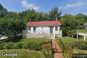 117 6th St, Arrow Rock, MO 65320