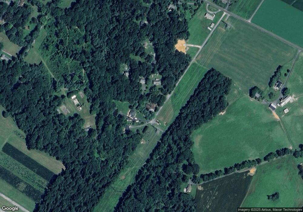 6140 Hidden Hollow Dr, Sykesville, MD 21784 - photo 1