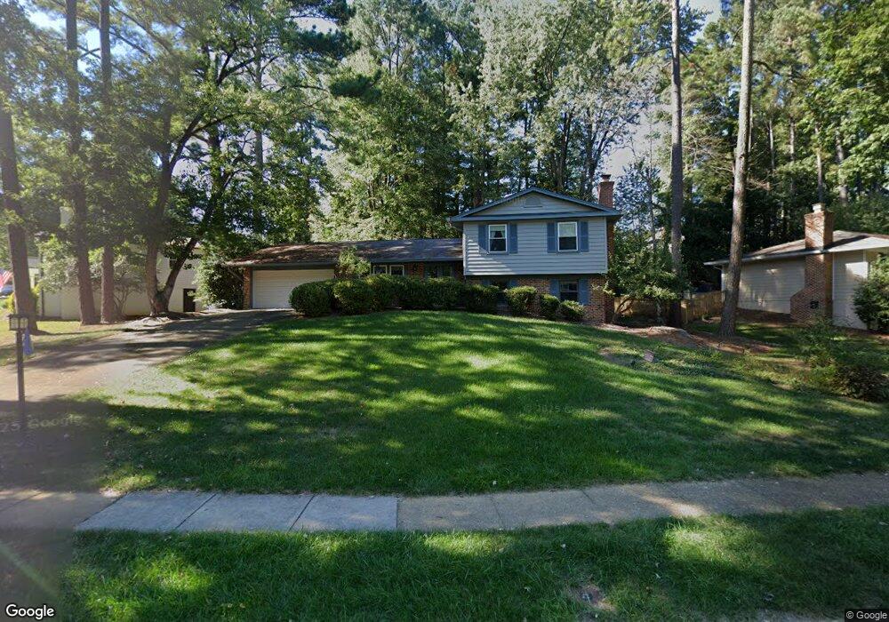 2108 Sheriff Ct, Vienna, VA 22181 - photo 1