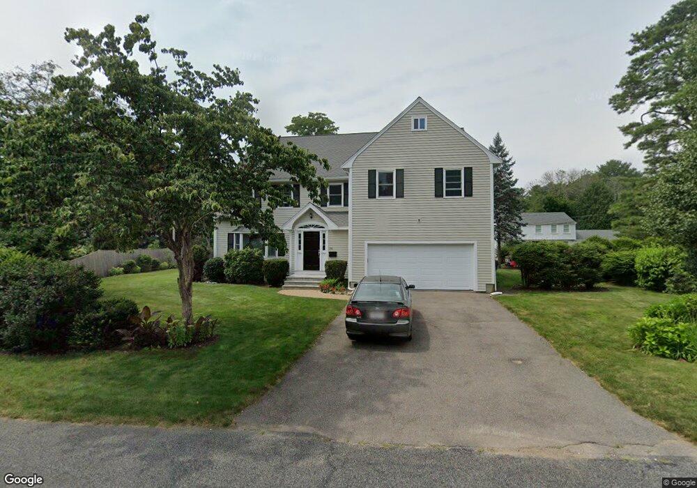 123 Parker Rd, Wellesley, MA 02482 - photo 1