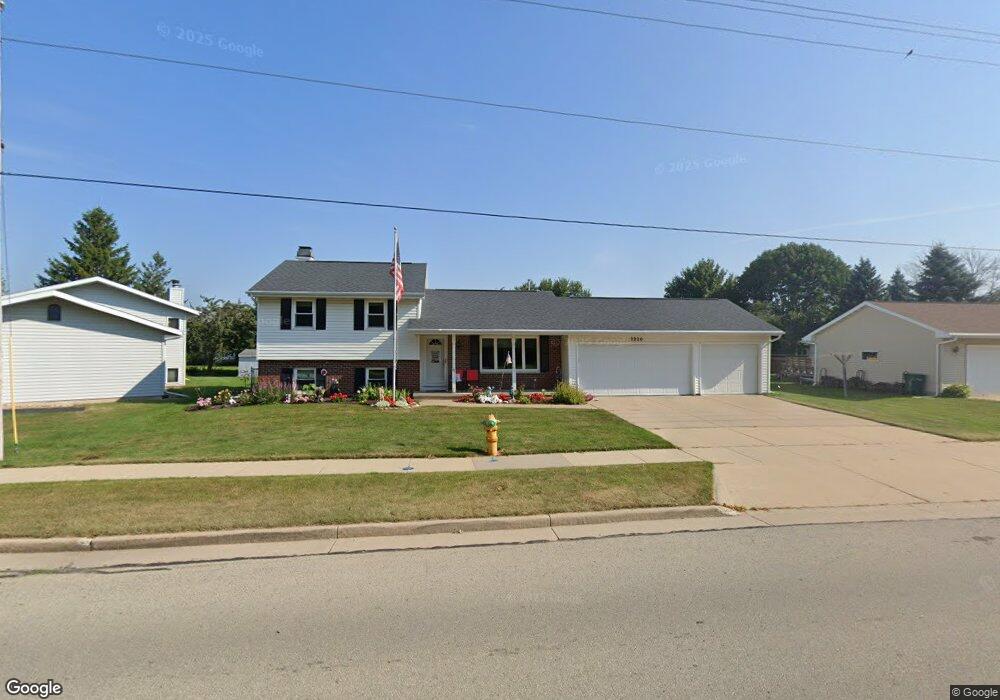 2220 W Capitol Dr, Appleton, WI 54914 - photo 1