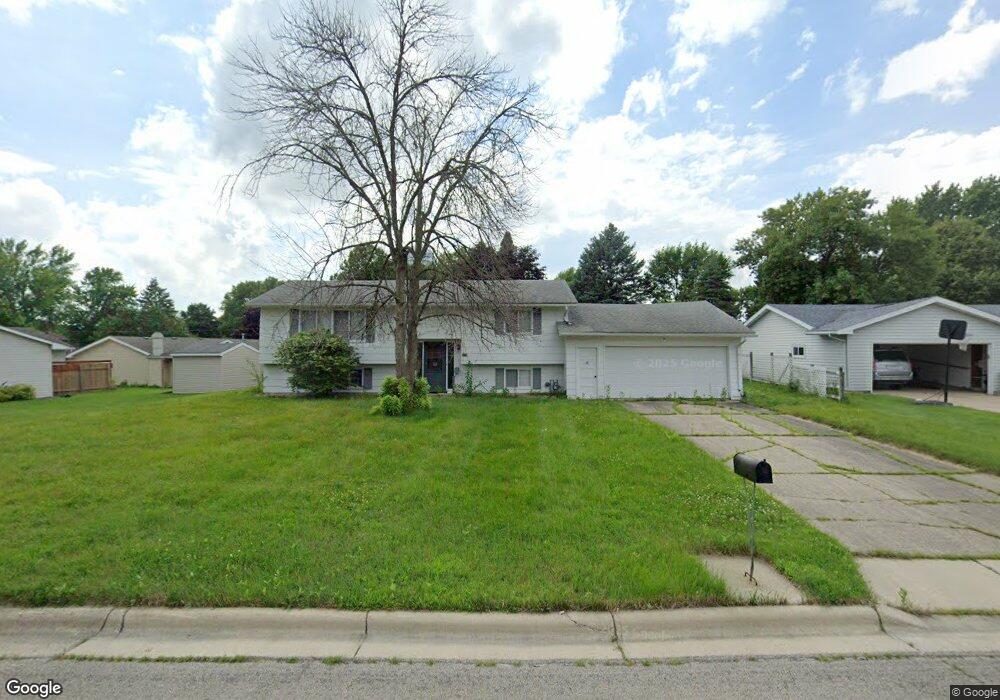 1118 Skylark Ln, Albert Lea, MN 56007 - photo 1