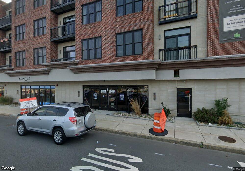 438 Mcgrath Hwy unit 304, Somerville, MA 02143 - photo 1