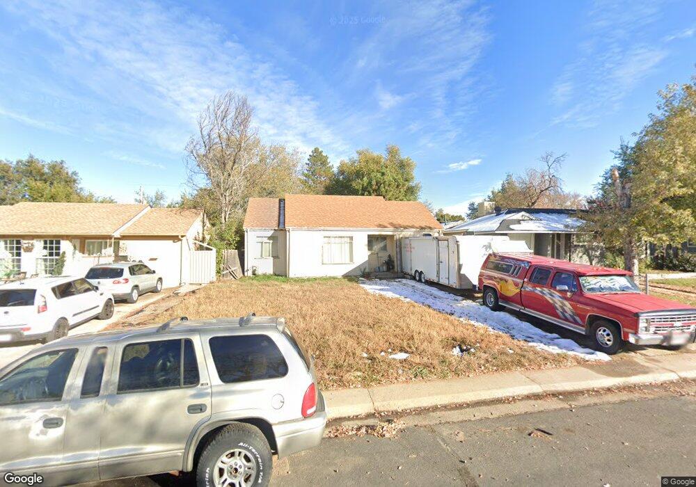 2232 Geneva St, Aurora, CO 80010 - photo 1