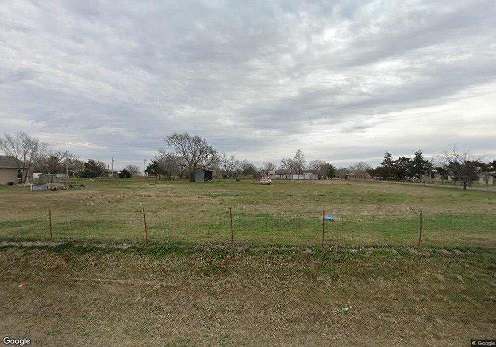 944 NW Post Oak Rd, Indiahoma, OK 73552 - photo 1