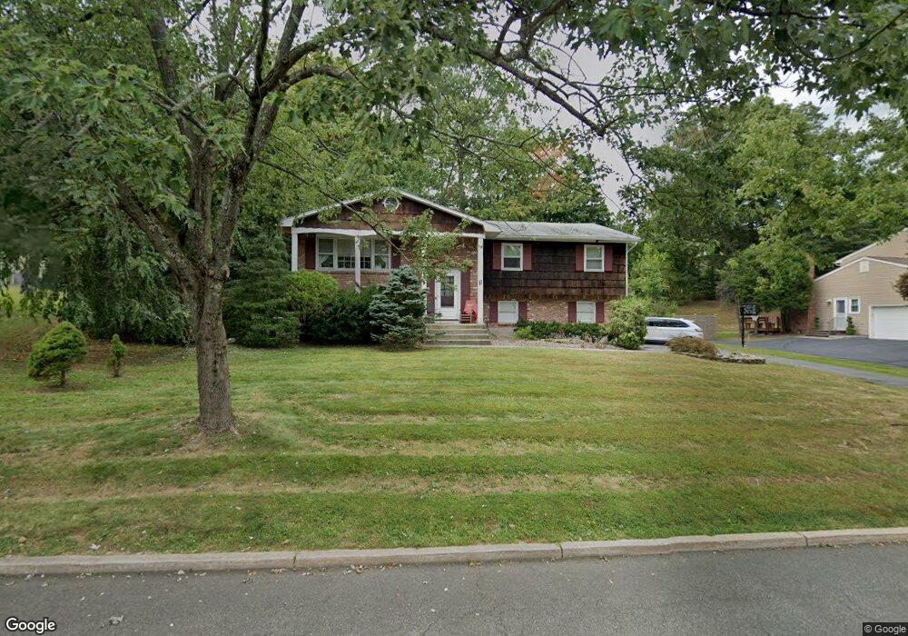 11 Hemptor Rd, New City, NY 10956 - photo 1