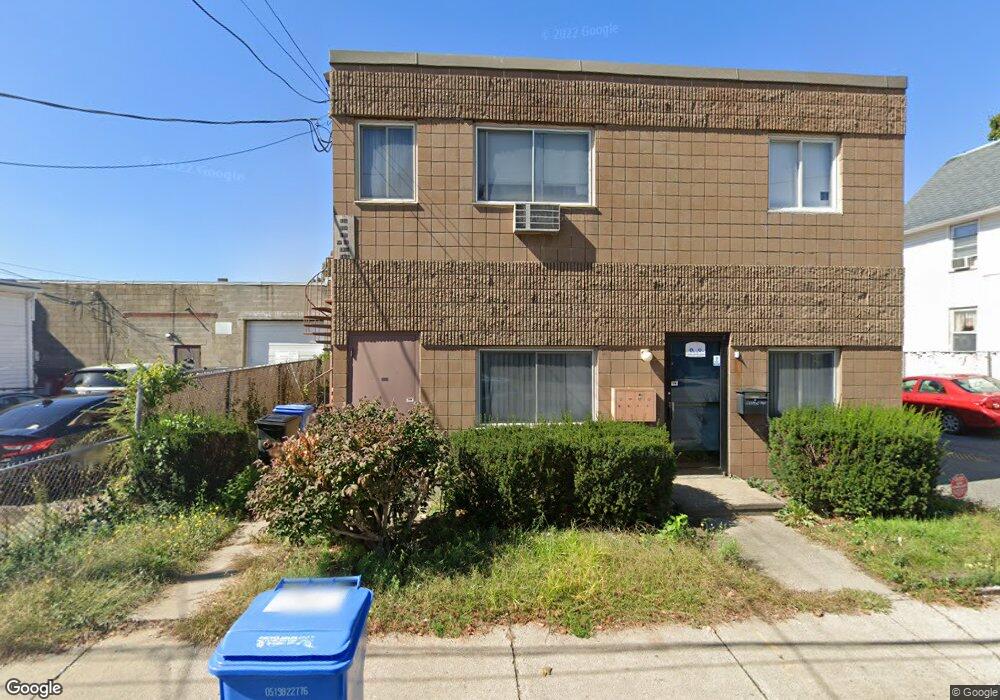 12 Hammond St unit 14, Waltham, MA 02451 - photo 1