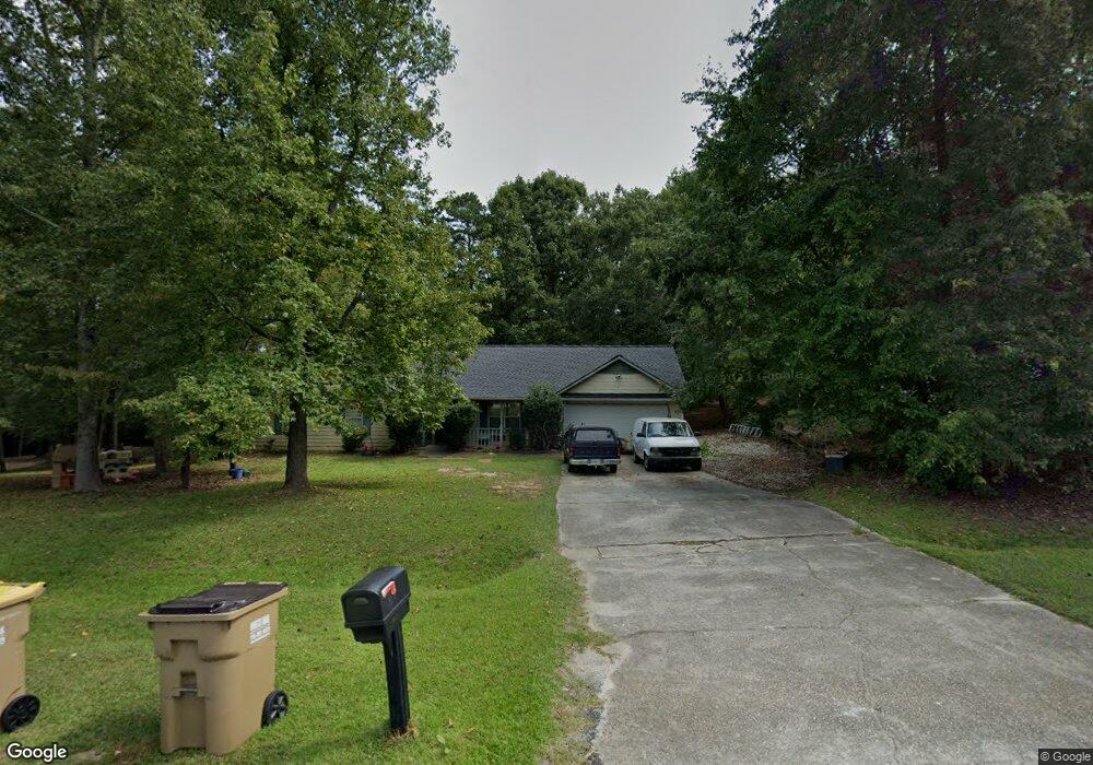 869 Georgetown Dr, Winder, GA 30680 - photo 1